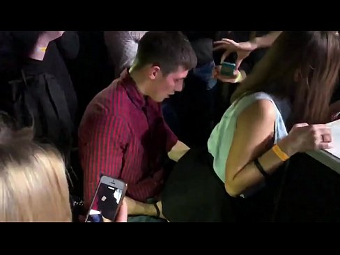 ❤️ Skutočný sex v ruskom nočnom klube. 18-ročné ruské dievča v análnom otvore a vagíne jebané v nočnom klube ❤️ Kvalitný sex na sk.xxxpornimages.ru ❌❤